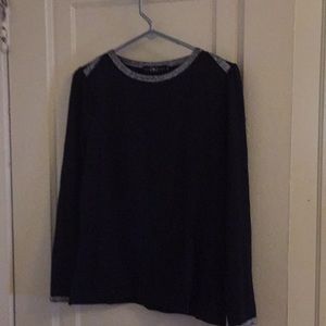 Casual long sleeved top